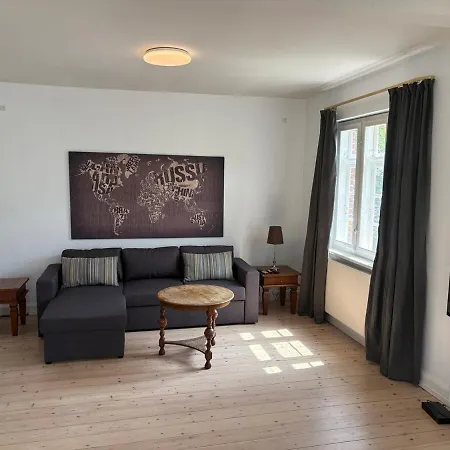 빌라 House In Small Village! 8 Persons (adults Only) *