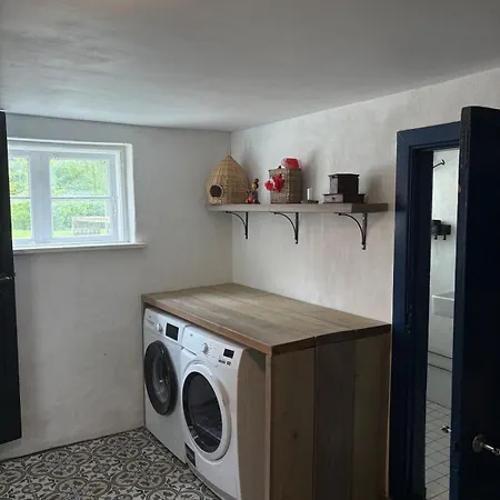 빌라 House In Small Village! 8 Persons (adults Only) Asperup